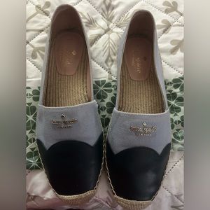 Kate Spade Garden navy blue/ quartz loafers original packaging size 8